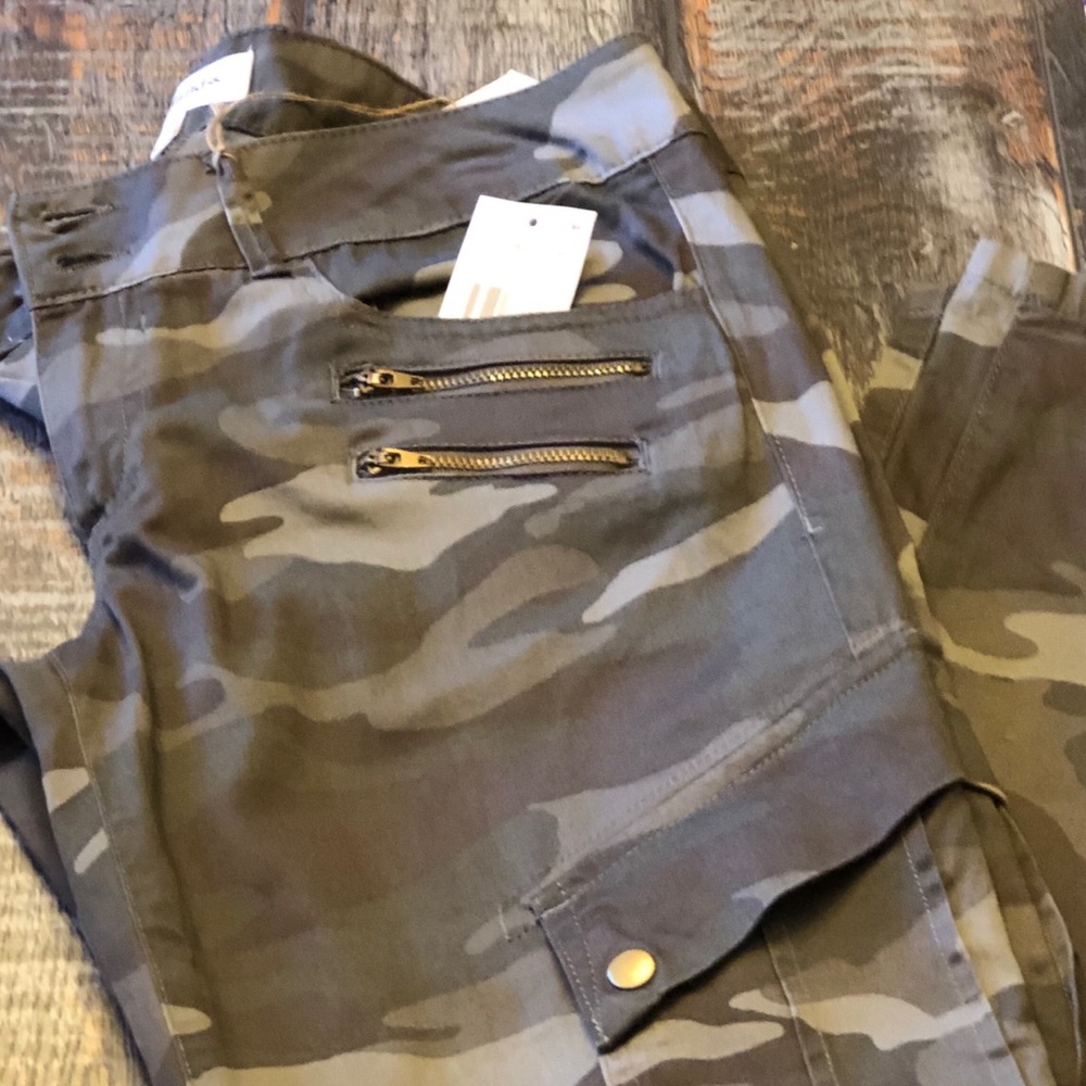 Camouflage women’s pants